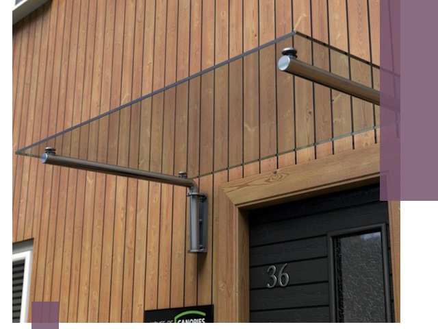 Стеклянные козырьки на входы и фасады в Чайковском