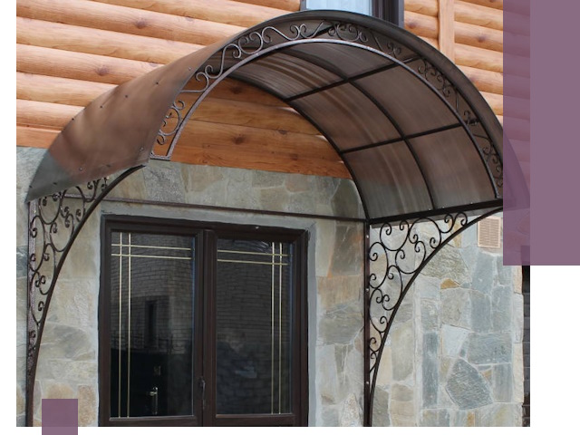 Арочные козырьки под ключ в Чайковском: изготовление и монтаж