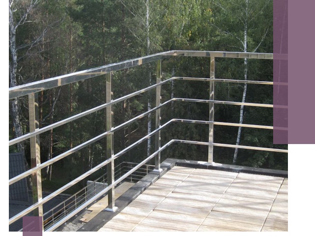 Парапеты из нержавеющей стали в Чайковском — изготовление и монтаж