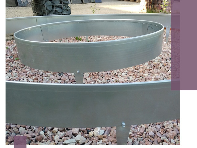 Нержавеющие бордюры под ключ в Чайковском — изготовление и монтаж